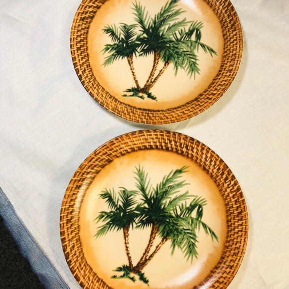 Pair of Tradewind Bay Decorative 8 1/4” Plates Palm Trees  Brown Woven Border - Picture 2 of 9